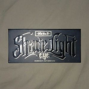 Kat Von D Shade + Light eye palette